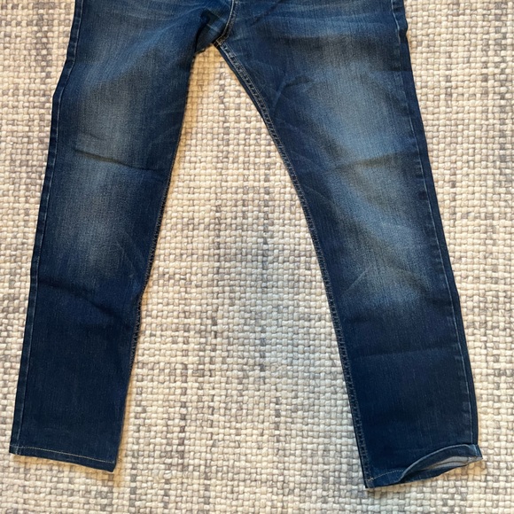 Slim Fit Lightweight Jeans - Picture 4 of 4